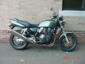 2000 Suzuki GSX 750 photo